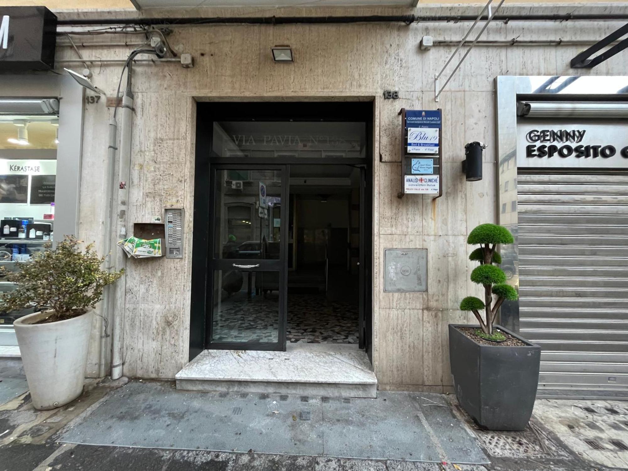 Blu 19 Hotel Napoli Bagian luar foto