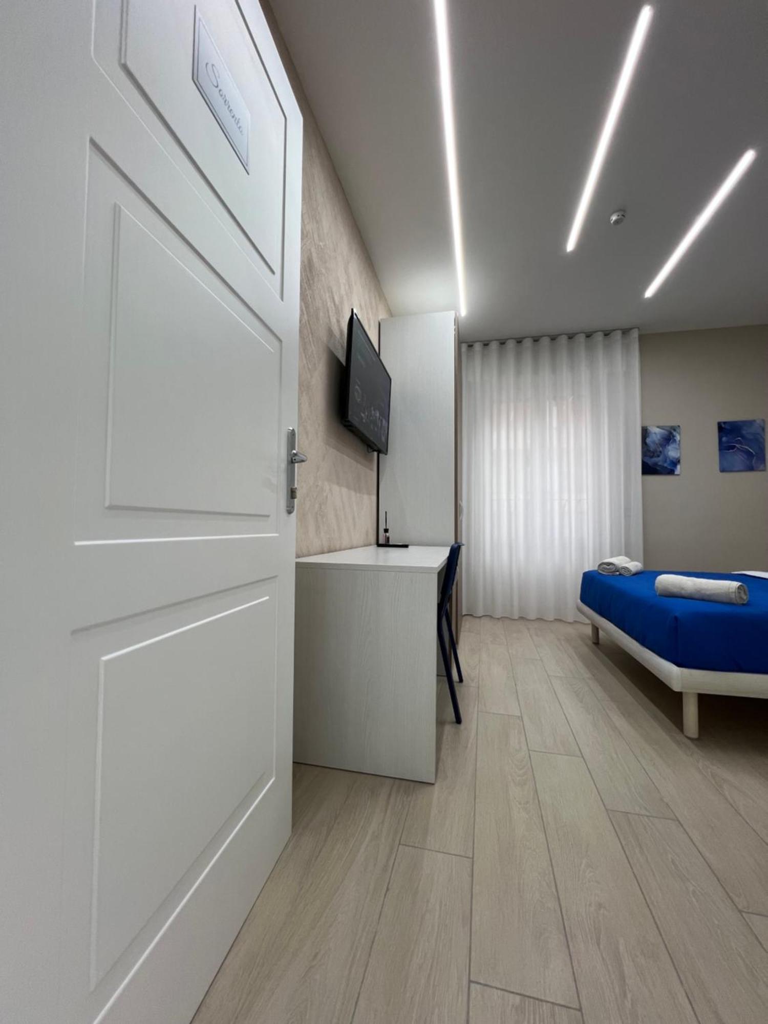 Blu 19 Hotel Napoli Bagian luar foto