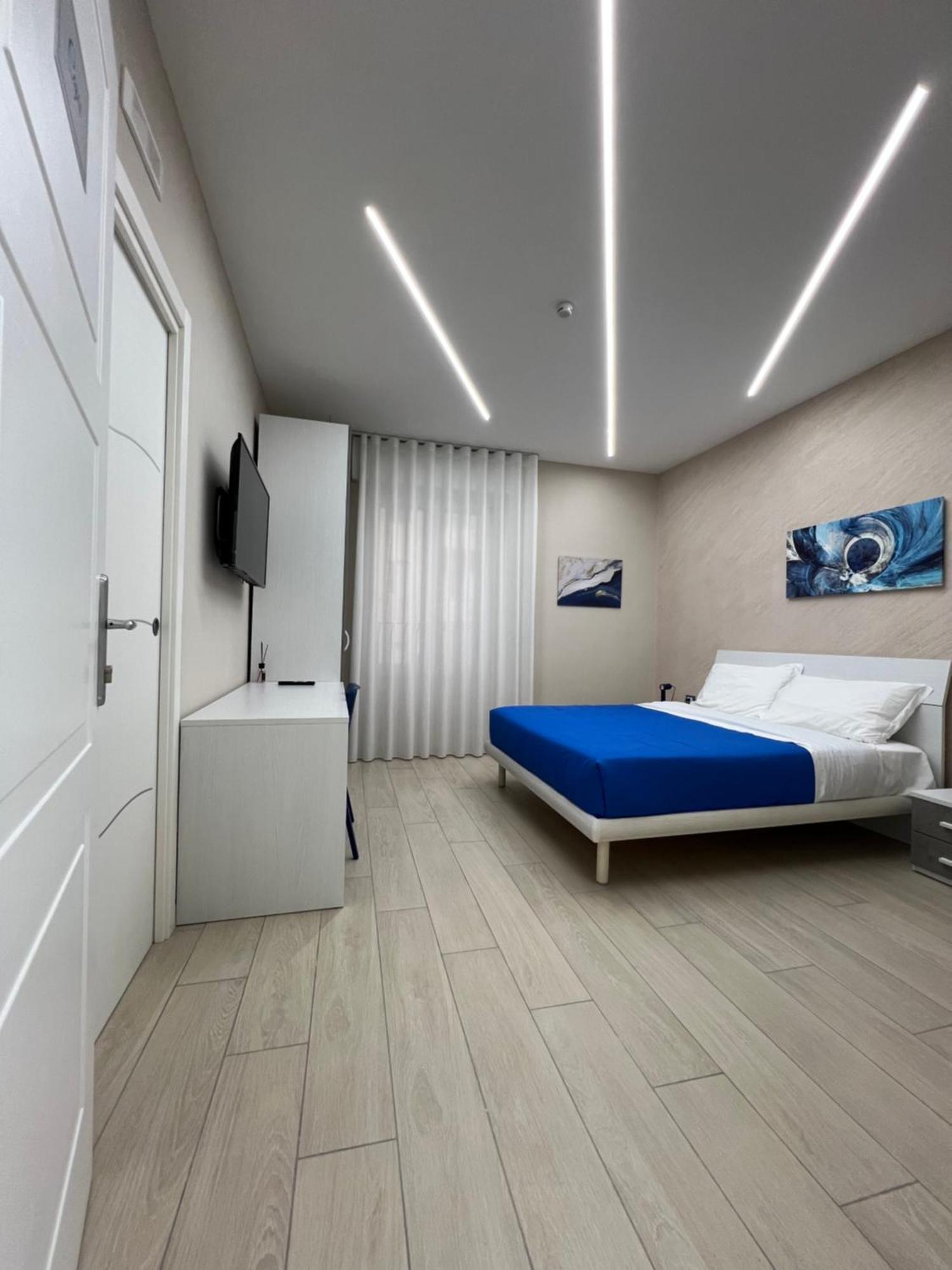 Blu 19 Hotel Napoli Bagian luar foto
